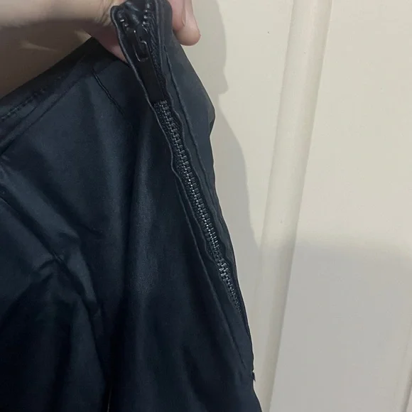 New with 🏷️ Zara faux leather pants - Picture 4 of 6